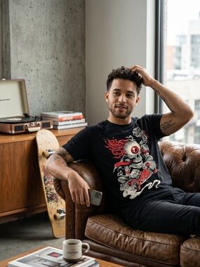 Thread Council Black Skull & Flame Graphic Tee